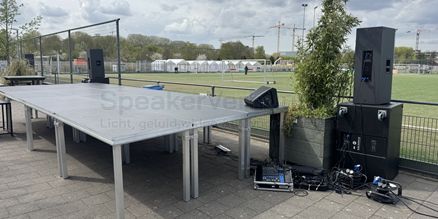 Licht en Geluid Huren voor Koningsspelen | SpeakerVerhuur.nl Licht en geluid huren voor de Koningsspelen met professionele speakers, microfoons, verlichting en complete evenementensets