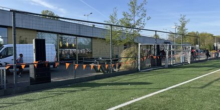 Licht en Geluid Huren voor Sportfeest | SpeakerVerhuur.nl Licht en geluid huren voor een sportfeest met professionele speakers, verlichting, microfoons en complete feestpakketten