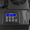 Bedieningspaneel van de BeamZ Professional LF1400 low fogger met display, instelknoppen en DMX-bediening voor nauwkeurige controle van het laaghangende rookeffect.