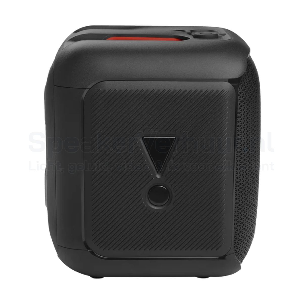 JBL PartyBox Encore Essential zijkant huren | SpeakerVerhuur.nl Zijaanzicht van de JBL PartyBox Encore Essential met compacte behuizing en geïntegreerde handgreep voor eenvoudig transport.