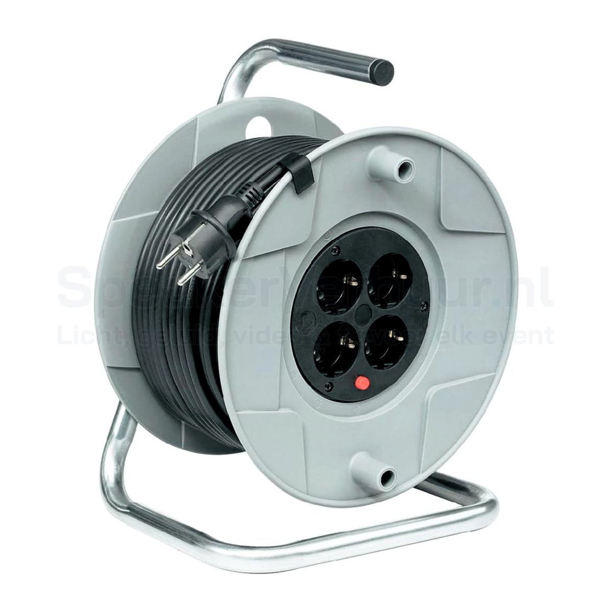 Kabelhaspel van 40 meter met 3x1,5mm² stroomkabel huren voor het veilig aansluiten van verlichting, speakers, DJ-apparatuur, beamers en andere elektrische apparatuur over grotere afstanden tijdens evenementen en producties.