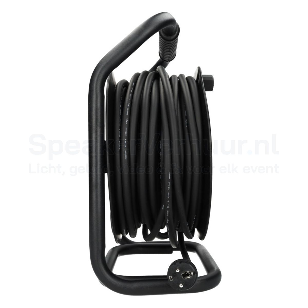Kabelhaspel 40 meter IP44 3x2,5mm² zijkant huren | SpeakerVerhuur.nl Zijaanzicht van een 40 meter kabelhaspel met IP44-bescherming en 3x2,5mm² stroomkabel voor veilig stroomtransport tijdens evenementen, festivals en producties.
