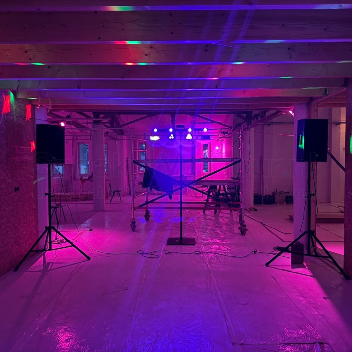 LD Systems Stinger 12A G3 speakerset geschikt voor feesten, presentaties en evenementen tot ongeveer 50 personen.