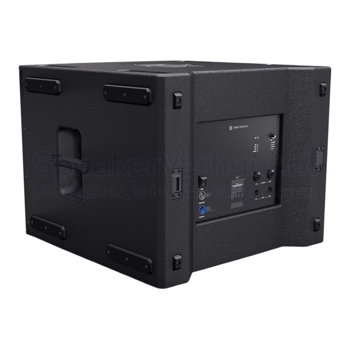 LD Systems Stinger Sub 18A G3 achterkant huren | SpeakerVerhuur.nl Achterzijde van de LD Systems Stinger Sub 18A G3 met geïntegreerde Class D-versterker, DynX DSP, XLR-aansluitingen en PowerCON-stroomaansluiting.
