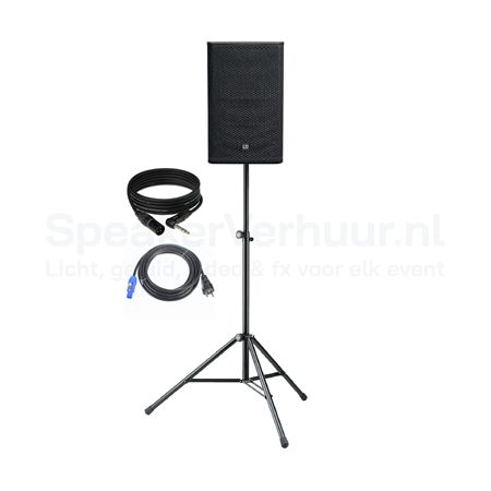 DJ Monitor Speaker Set Mono op Statief Huren | Professionele Booth Monitor | SpeakerVerhuur.nl DJ monitor speaker set mono op statief huren voor DJ-booths, clubs, festivals en professionele DJ-sets