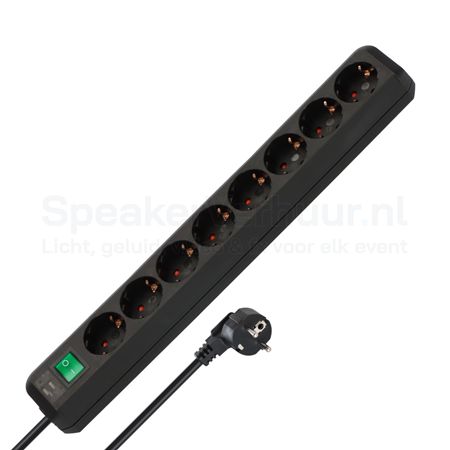 Stekkerdoos 8-voudig 3 meter huren | SpeakerVerhuur.nl 8-voudige stekkerdoos met 3 meter kabel huren voor het veilig aansluiten van verlichting, speakers, DJ-apparatuur, beamers en andere elektrische apparatuur tijdens evenementen.